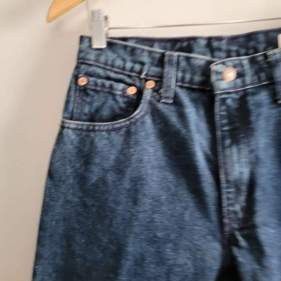 Levi's Mid Rise Jeans - Picture 7 of 12